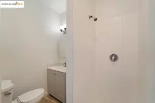 203 Bissell Ave, Richmond, CA 94801 - Photo 16