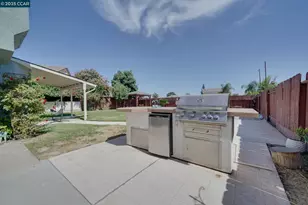 1210 Snow Ridge Ct, Modesto, CA 95351 - Photo 20