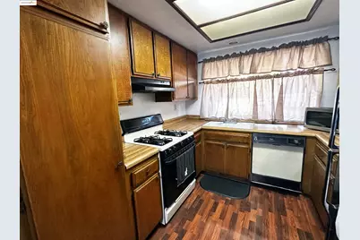 13305 Meyer Rd #B, Whittier, CA 90605 - Photo 6