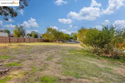 64 Bella Monte Ave, Bay Point, CA 94565 - Photo 10