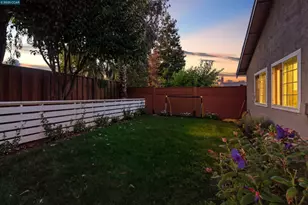 4962 Shadowfalls Dr, Martinez, CA 94553 - Photo 28