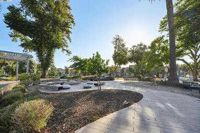 640 Mesa Cir, Hayward, CA 94541 - Photo 36