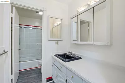 2 Admiral Drive #B276, Emeryville, CA 94608 - Photo 34