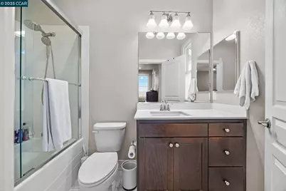 702 Jetty Dr, Richmond, CA 94804 - Photo 24