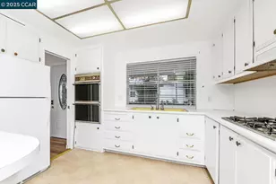 83 A St, Concord, CA 94520 - Photo 18