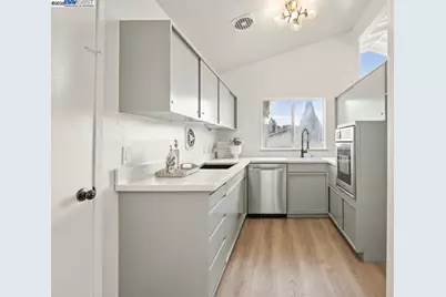 2541 Duke Ave, Richmond, CA 94806 - Photo 8