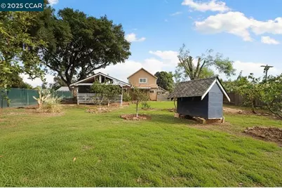 246 Oak Ave, Galt, CA 95632 - Photo 34