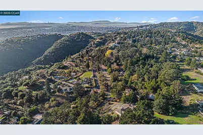 13460 Skyline Blvd, Oakland, CA 94619 - Photo 24