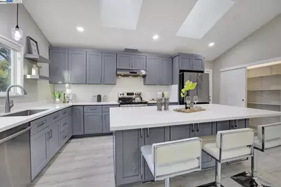 6140 Mayhews Landing Rd, Newark, CA 94560 - Photo 14