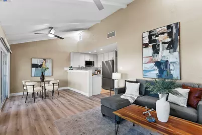 226 Kathy Ellen Dr, Vallejo, CA 94591 - Photo 4