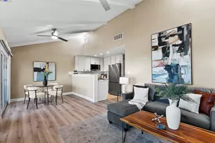 226 Kathy Ellen Dr, Vallejo, CA 94591 - Photo 4