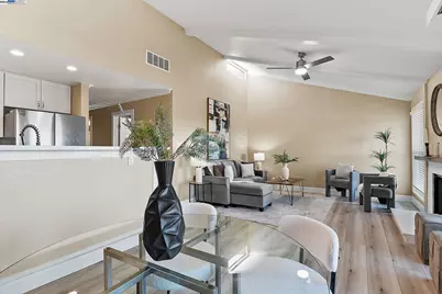 226 Kathy Ellen Dr, Vallejo, CA 94591 - Photo 8