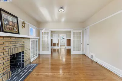 629 Santa Clara Ave., Alameda, CA 94501 - Photo 8