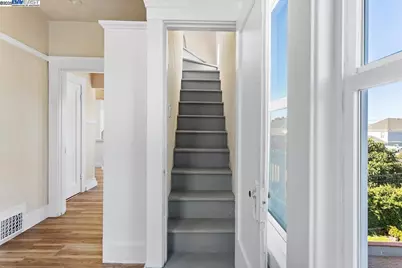 629 Santa Clara Ave., Alameda, CA 94501 - Photo 26