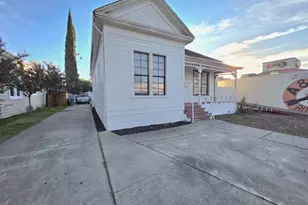220 Lodi Ave, Lodi, CA 95240 - Photo 1