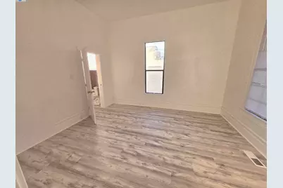 220 Lodi Ave, Lodi, CA 95240 - Photo 8