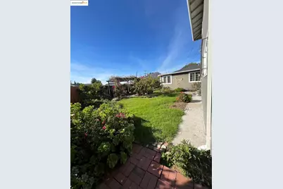 262 Fitzpatrick Rd, Oakland, CA 94603 - Photo 18