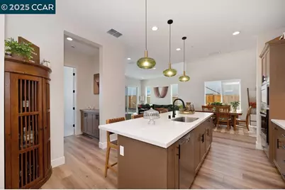 17324 Bushwick Ln, Lathrop, CA 95330 - Photo 12