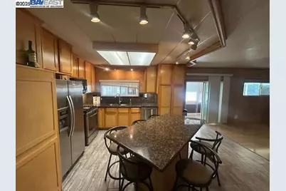 324 Waikiki Circle, Union City, CA 94587 - Photo 10