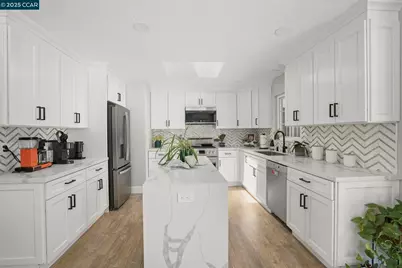 69 Fordham Ct, Pleasant Hill, CA 94523 - Photo 4