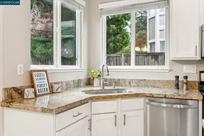 2099 Marshall Road, Vacaville, CA 95687 - Photo 16