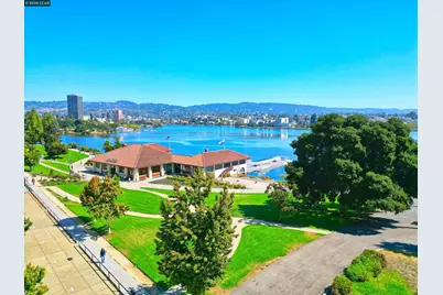 1425 Lakeside Drive #101, Oakland, CA 94612 - Photo 32
