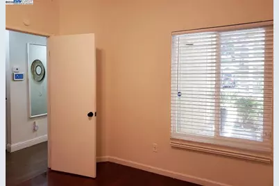 1405 Forest Run, Hercules, CA 94547 - Photo 2