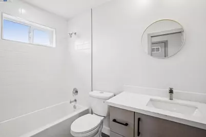 882 61st St, Oakland, CA 94608 - Photo 44