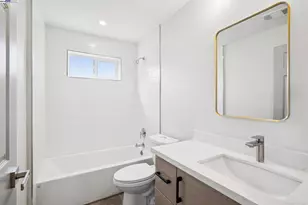 882 61st St, Oakland, CA 94608 - Photo 36