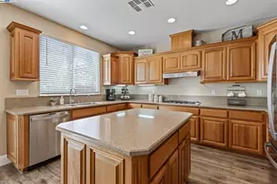 6454 Green Castle Cir, Discovery Bay, CA 94505 - Photo 20