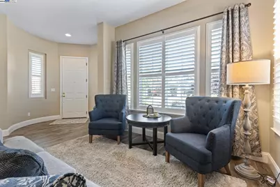 6454 Green Castle Cir, Discovery Bay, CA 94505 - Photo 4