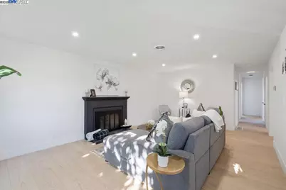 4023 Roland Dr, Concord, CA 94521 - Photo 8