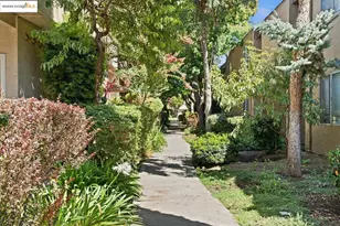 297 Tradewinds Dr, San Jose, CA 95123 - Photo 14