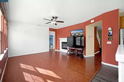 5700 Oakmont Dr, Richmond, CA 94806 - Photo 14