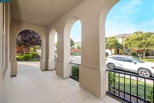 5700 Oakmont Dr, Richmond, CA 94806 - Photo 6
