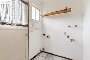 4704 Scotia Ave, Oakland, CA 94605 - Photo 22