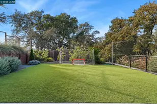 961 Oak View Cir, Lafayette, CA 94549 - Photo 38