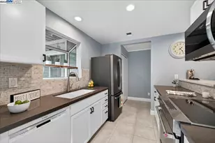 7875 Canyon Meadow Circle, Pleasanton, CA 94588 - Photo 14