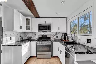 6141 Merriewood Dr, Oakland, CA 94611 - Photo 38