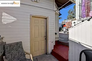 1993 38th Ave, Oakland, CA 94601 - Photo 14