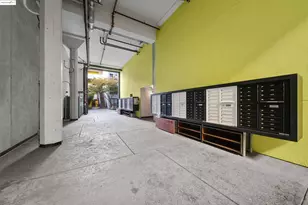 1201 Pine St, Oakland, CA 94607 - Photo 18