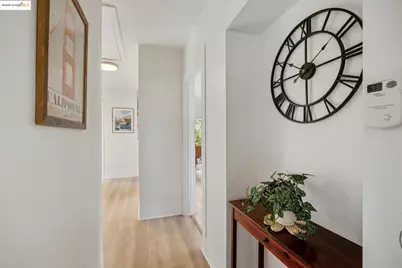 348 Dowling Blvd, San Leandro, CA 94577 - Photo 20