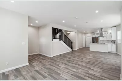 842 E 17th St, Oakland, CA 94606 - Photo 4