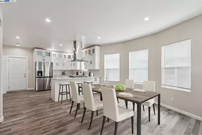 842 E 17th St, Oakland, CA 94606 - Photo 12