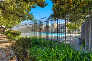 93 Cassia Dr, Hayward, CA 94544 - Photo 40