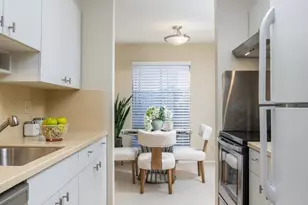 7 Commodore Dr, Emeryville, CA 94608 - Photo 6