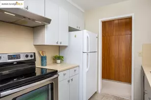 7 Commodore Dr, Emeryville, CA 94608 - Photo 8