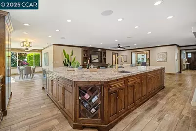 221 El Sobrante Dr, Danville, CA 94526 - Photo 14