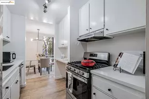 2700 Le Conte Ave, Berkeley, CA 94709 - Photo 10