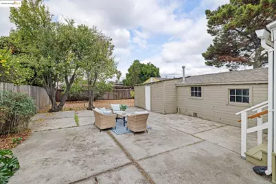 1565 Fir Ave, Ashland, CA 94578 - Photo 26